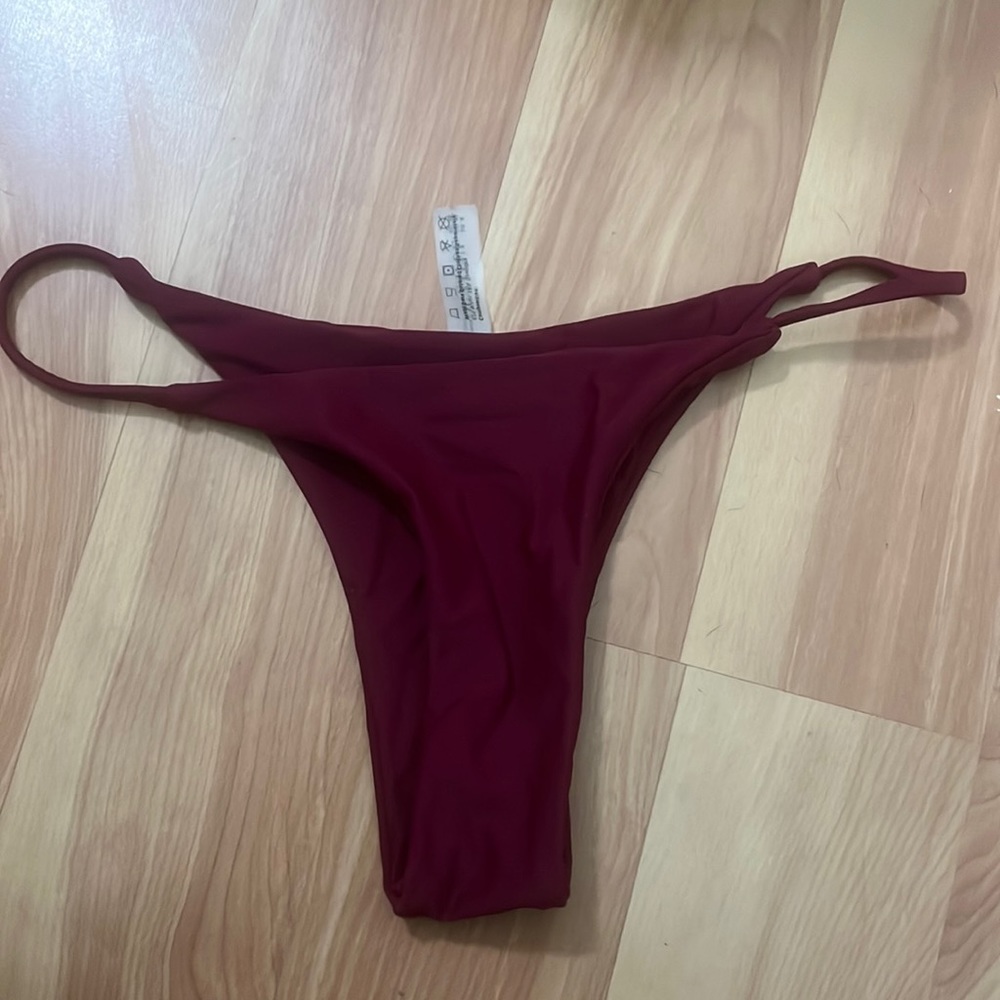 Cheeky zaful deep berry bottoms